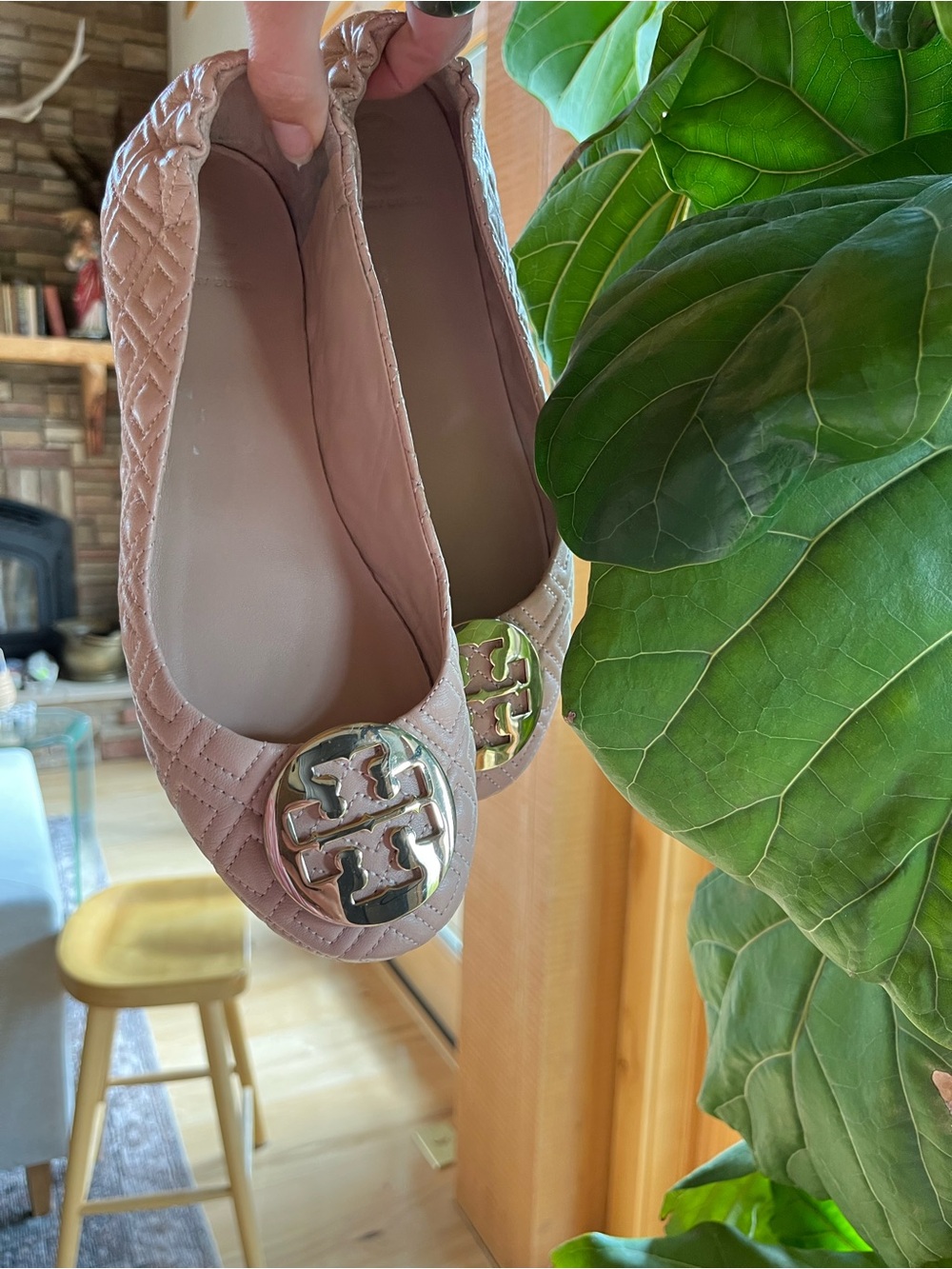 Tory Burch Quilted Ballet Flats in Dusty Rose with Gold Logo